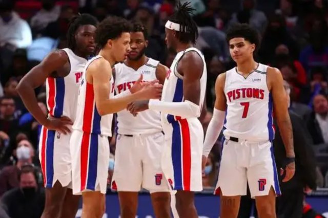 热身赛-戴伟浚破门 上海申花2-0大连英博