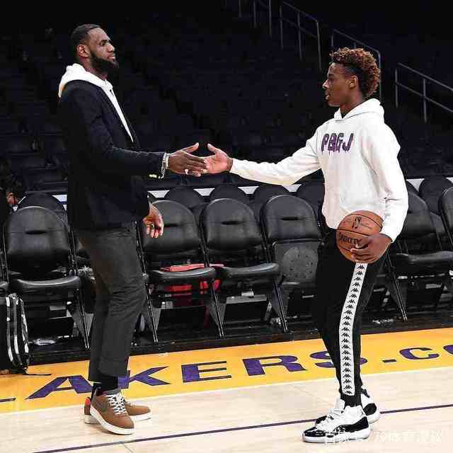 [中超]前场一挑四 吴曦劲射扳回一城