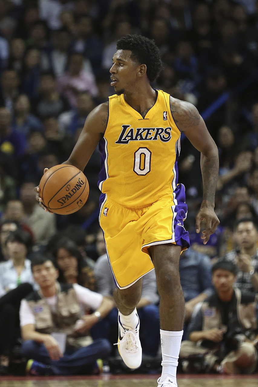 快船126-113力克尼克斯，莱昂纳德27+10+7，哈登29分