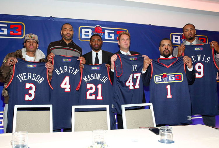 上场还早！广东新援走路一瘸一拐 首秀时间未知