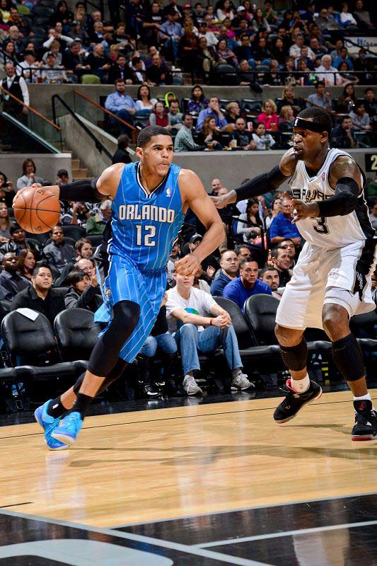 至于吗？一场普通杯赛差点干废广东2大将，粤迷：不是故意真不信