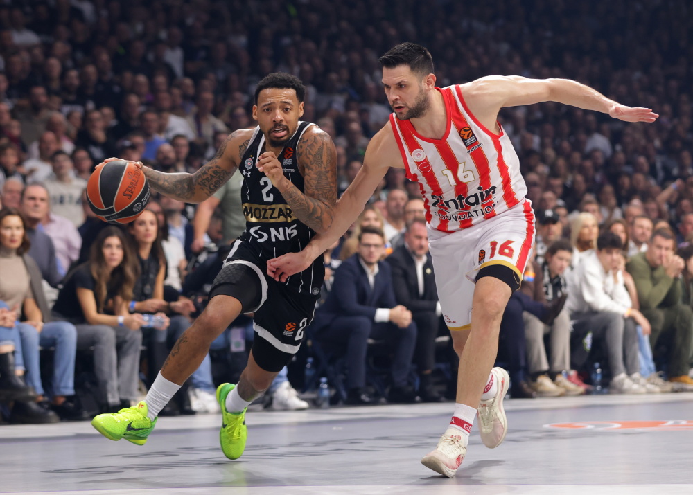 阿门汤普森防不住替补后卫！特雷琼斯创队史纪录，公牛虽败却收获宝藏